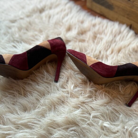 Vince Camuto color block suede heel Size 8 - Picture 3 of 16
